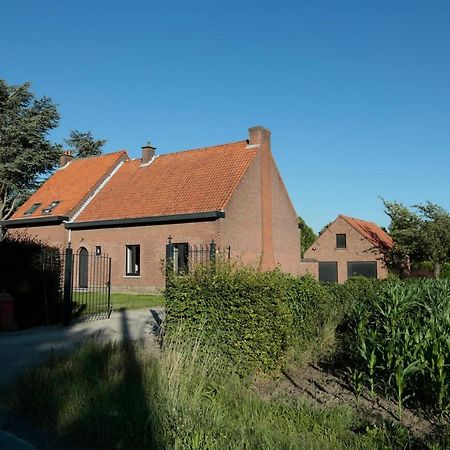 Huisje Van De Meentocht Rumst Exterior foto